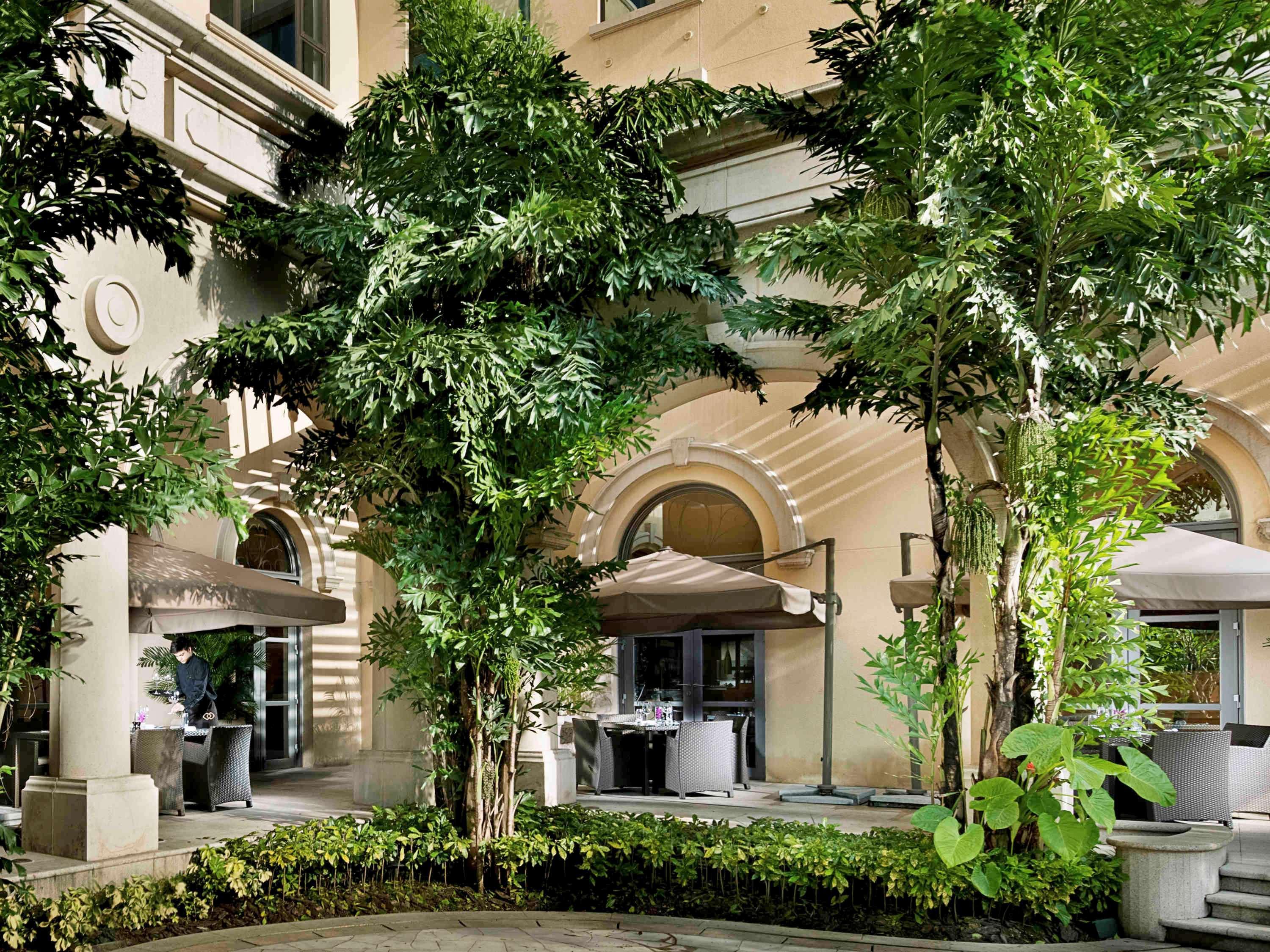 Hotel Sofitel Macau At Ponte 16 Exterior foto The hotel's entrance