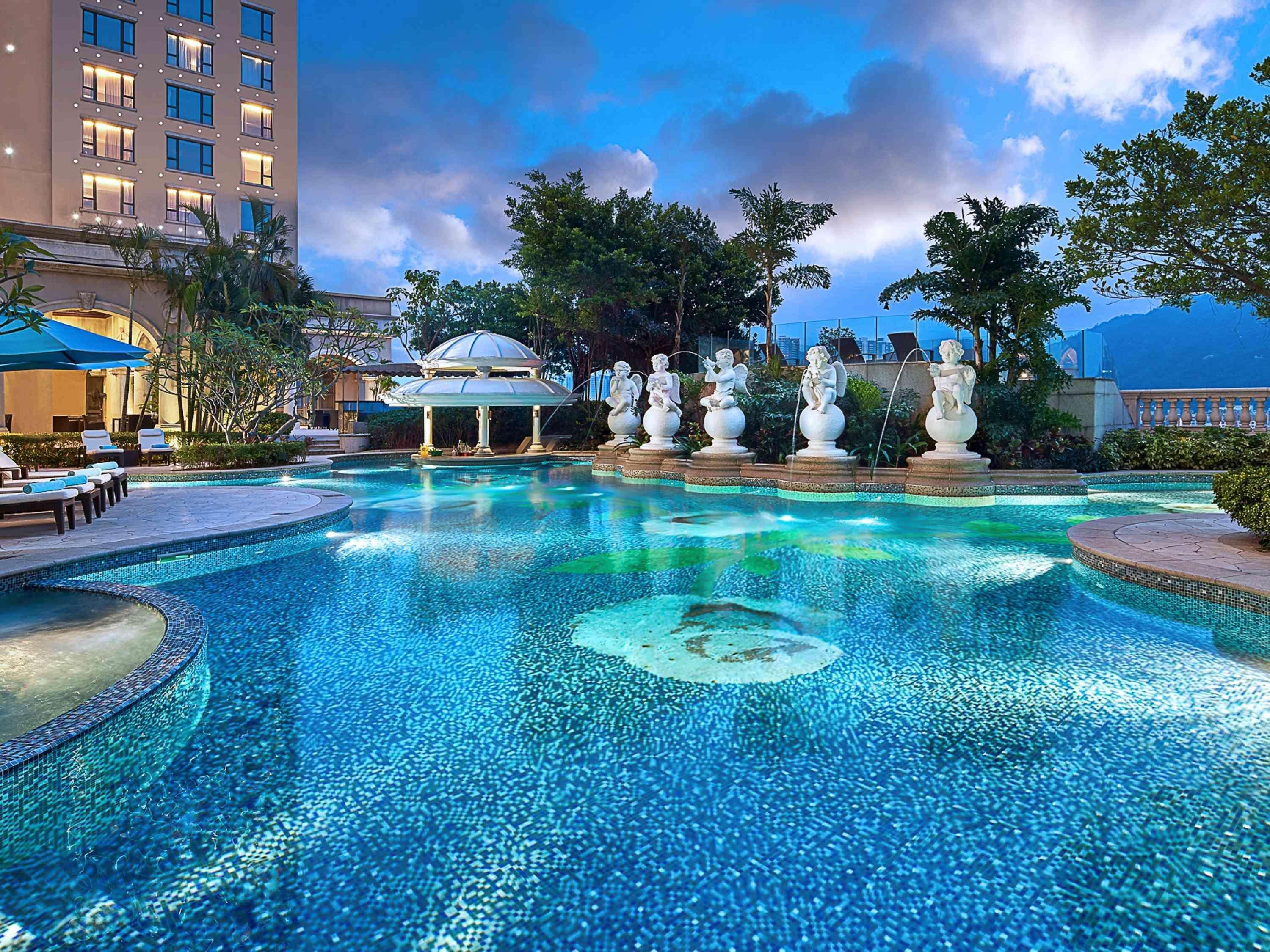 Hotel Sofitel Macau At Ponte 16 Exterior foto The pool at the hotel