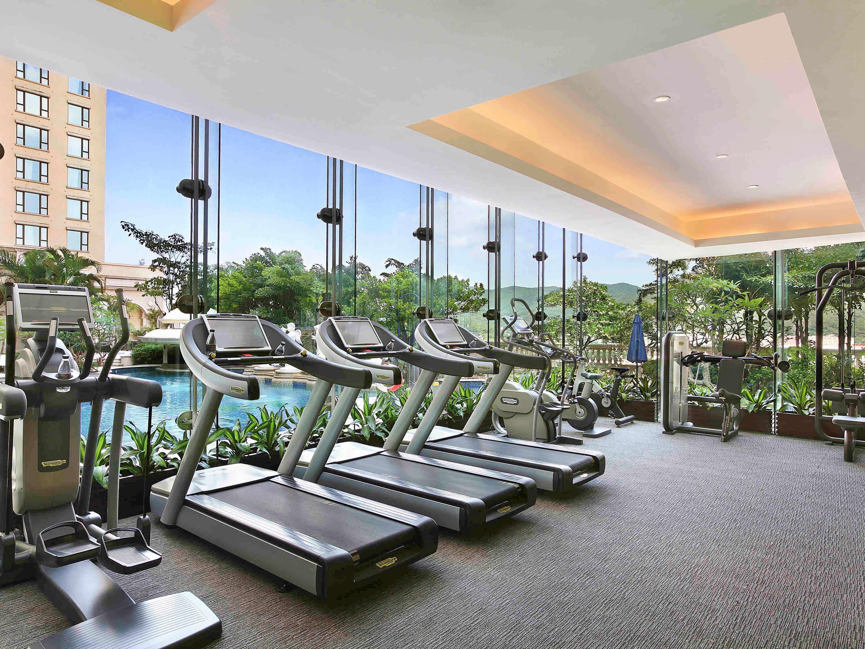 Hotel Sofitel Macau At Ponte 16 Exterior foto The gym at the hotel