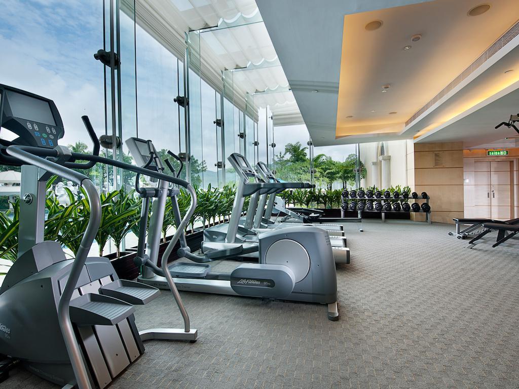 Hotel Sofitel Macau At Ponte 16 Exterior foto The gym at the Shangri-La Hotel, Kuala Lumpur