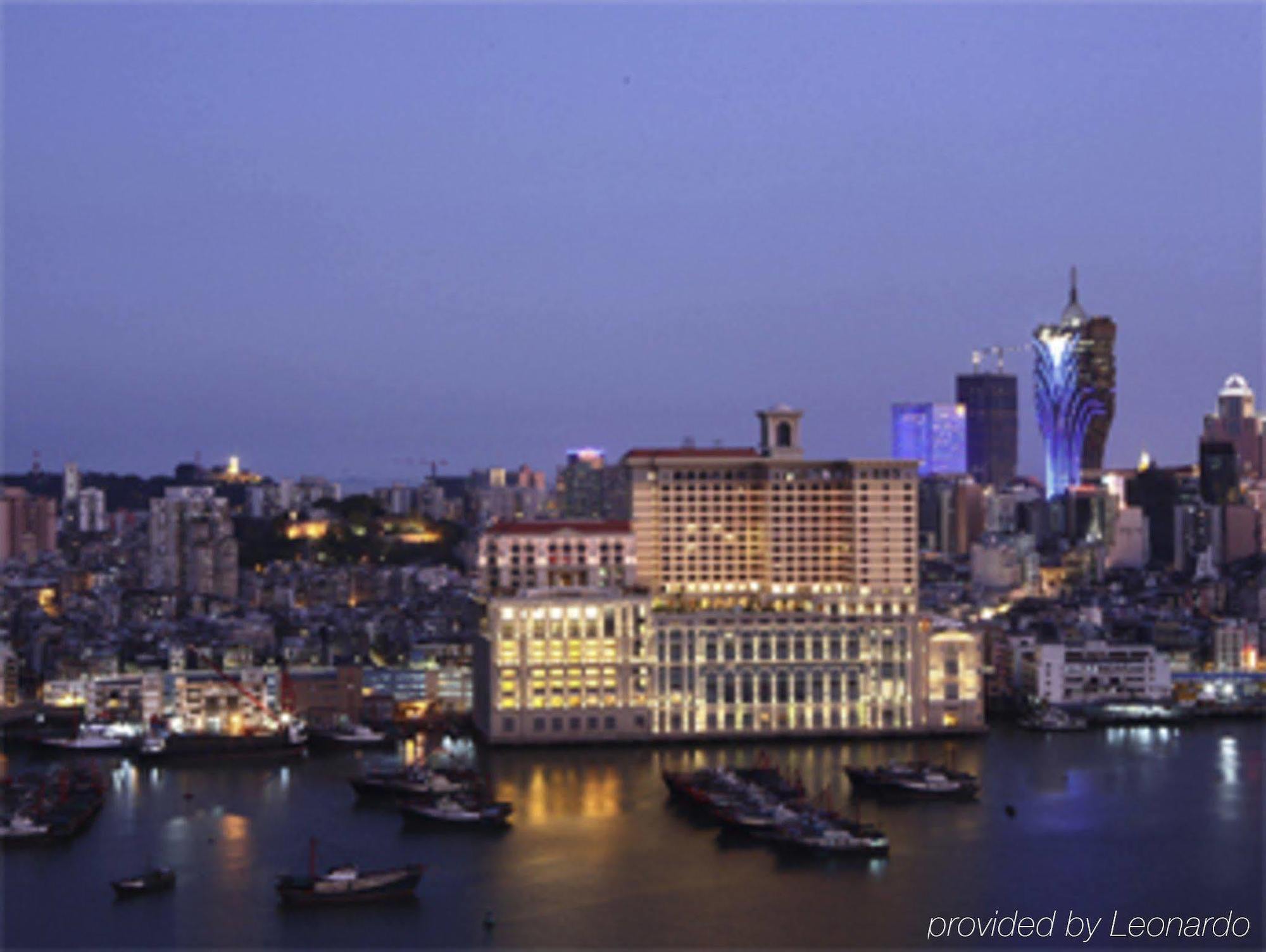 Hotel Sofitel Macau At Ponte 16 Exterior foto The view of the hotel from the sea