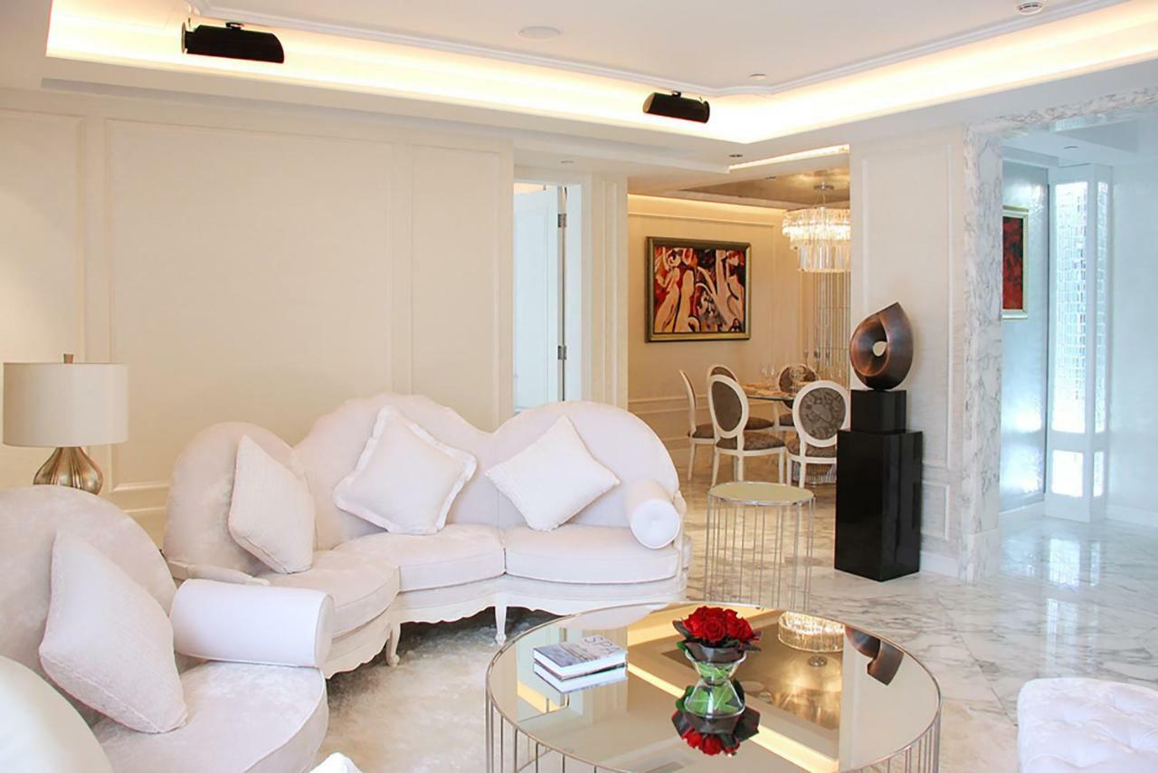 Hotel Sofitel Macau At Ponte 16 Exterior foto A living room in a luxury apartment